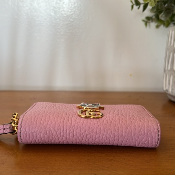 EUC “Limited Edition" Gucci Pink Marmont Bosco Dog Key Zip Around Coin Purse - Picture 4 of 13
